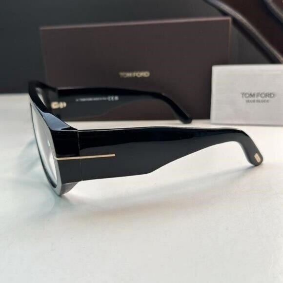 💯- New Authentic - TOM FORD - BLUE LOCK PILOT OPTICALS TF5958-B (SHINY BLAC… - Picture 13 of 13